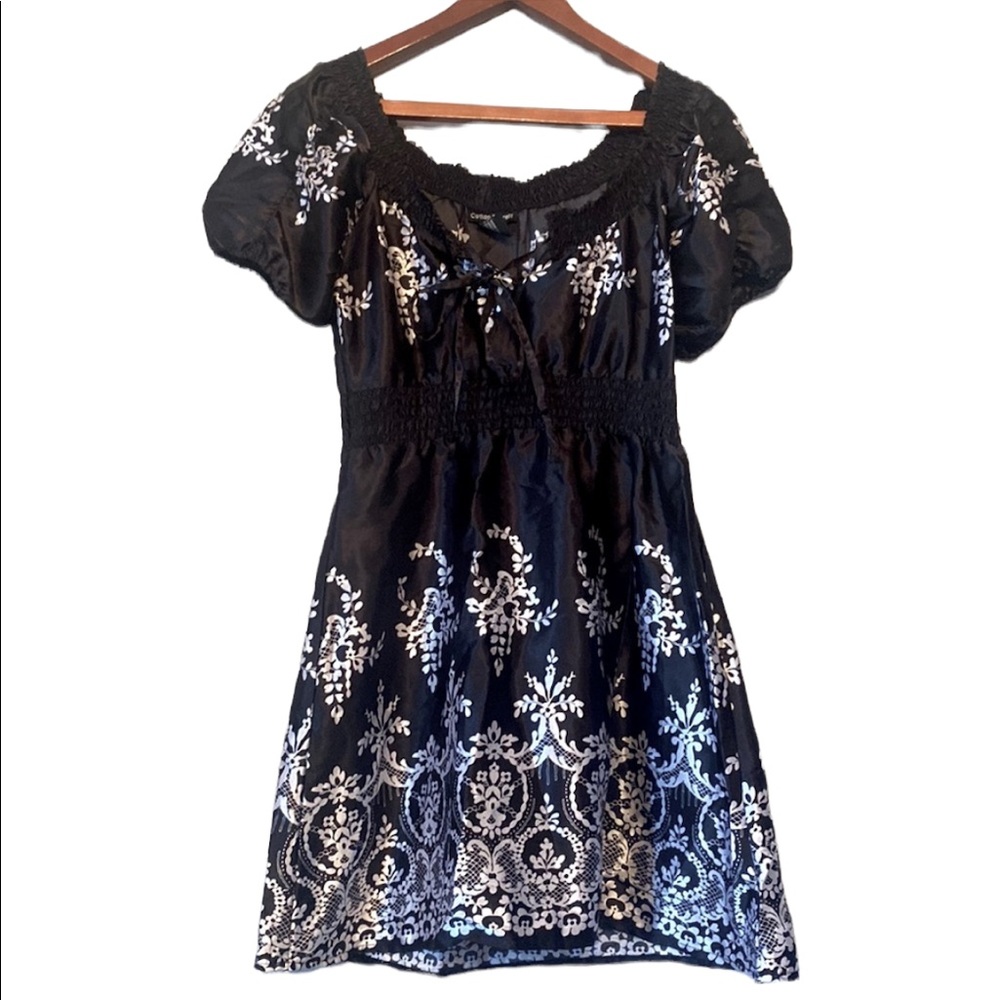 Cotton Express Black and White Short Sleeved Silk Dress